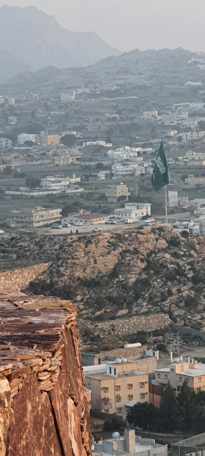 مطل راية التوحيد