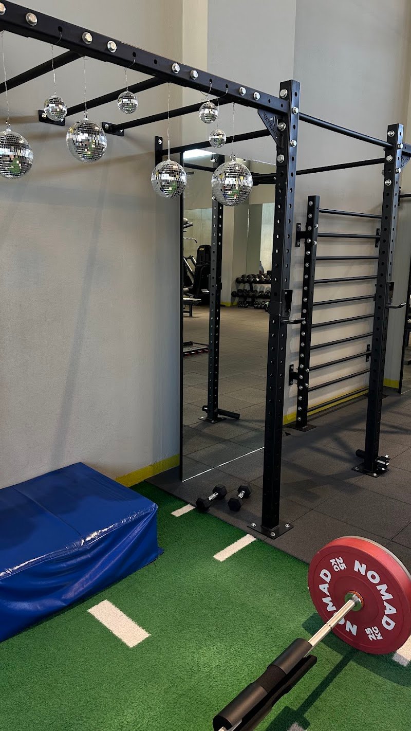 Athleter Gym نادي اثليتر جيم