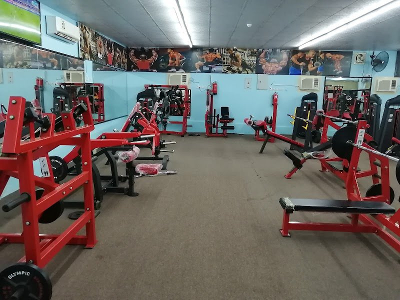 مركز أرض القوة الرياضي