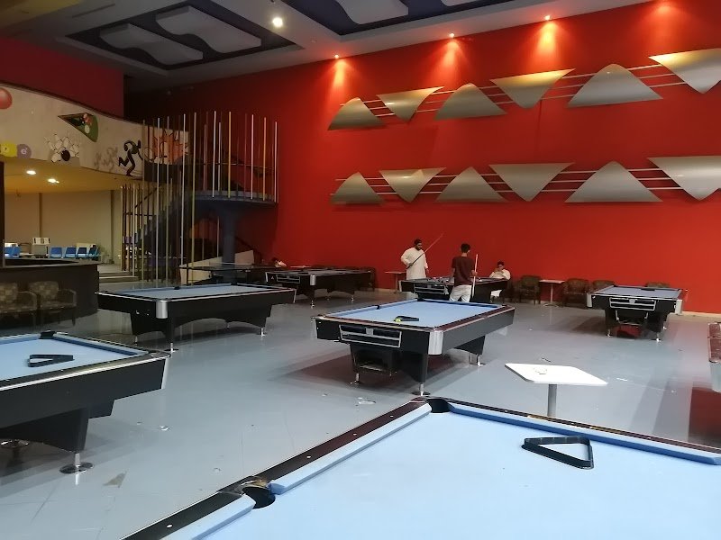 مركز المحفل للبولينغ