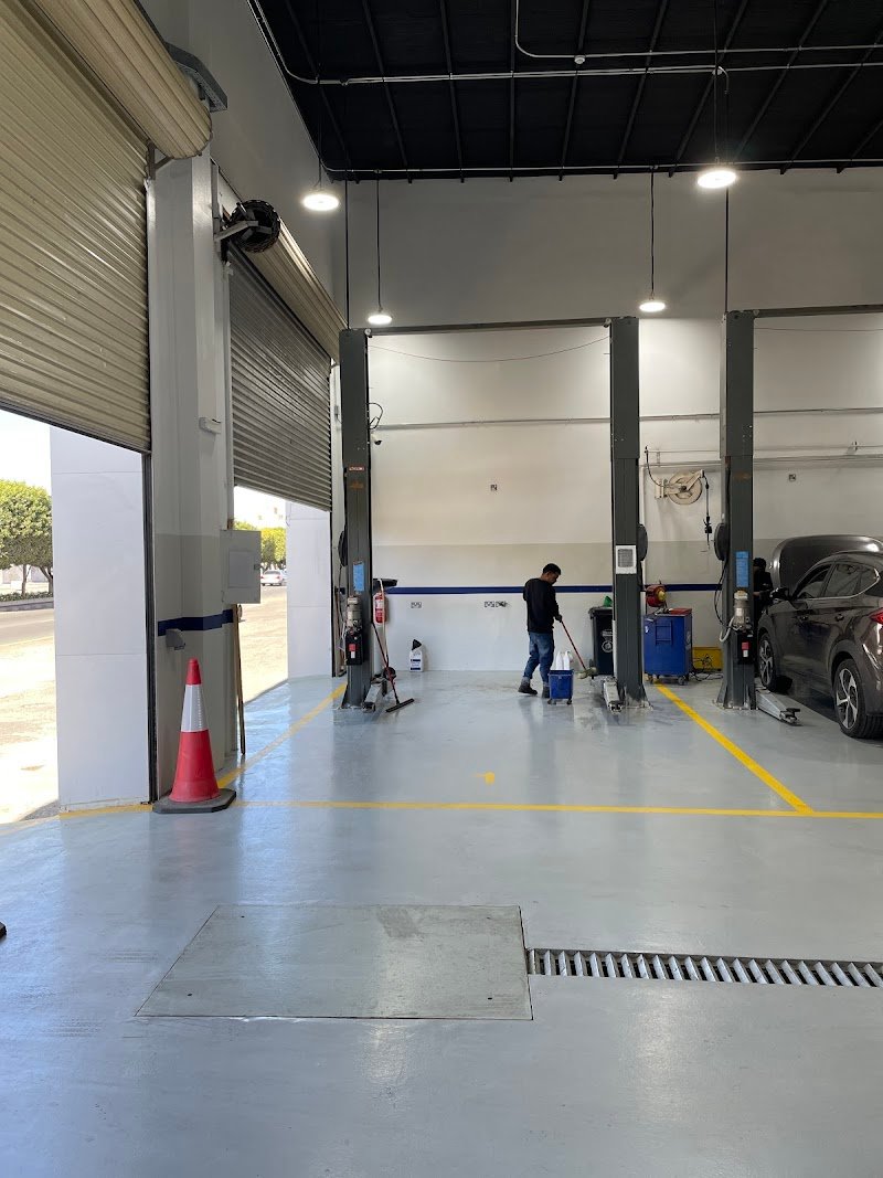 هيونداي محمد يوسف ناغي للسيارات مركزصيانة سريعة طريق الملك عبدلله Hyundai M.YN. Motors King Abdullah Rd Quick Service Center