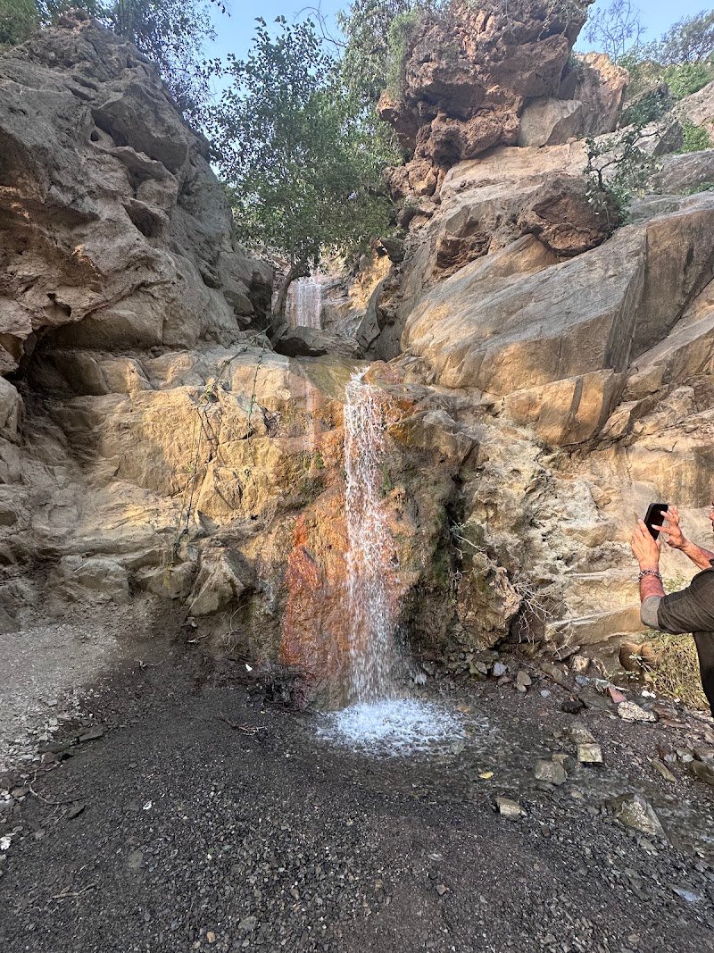 شلال وادي شناكه برجال المع