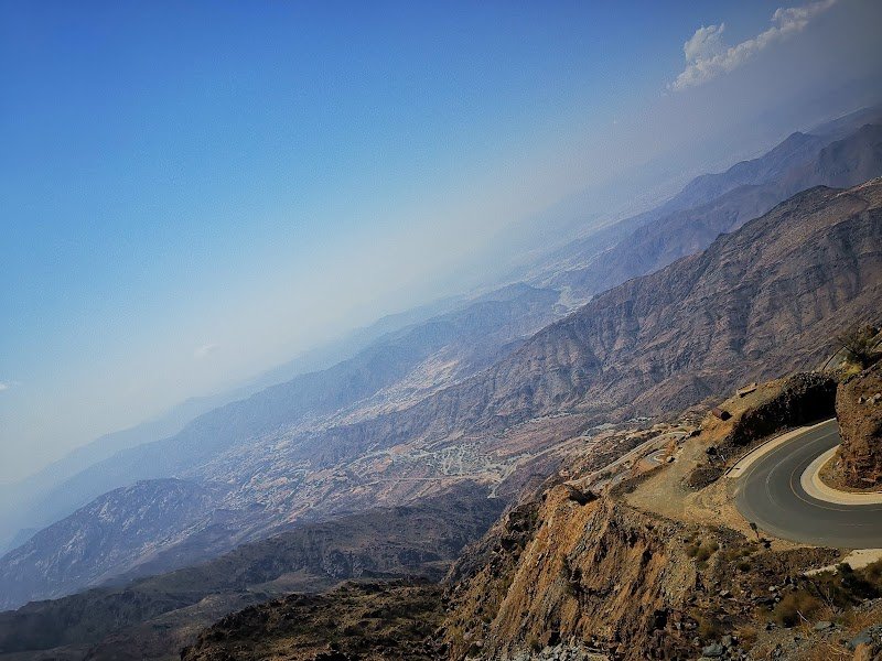 Hairpin Roads View Point