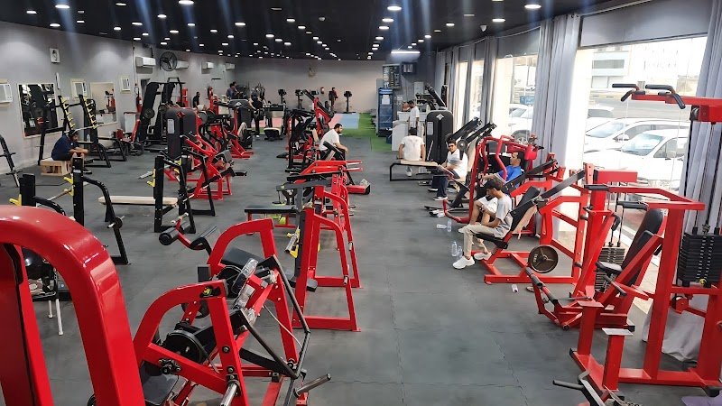 مركز أرض القوة الرياضي